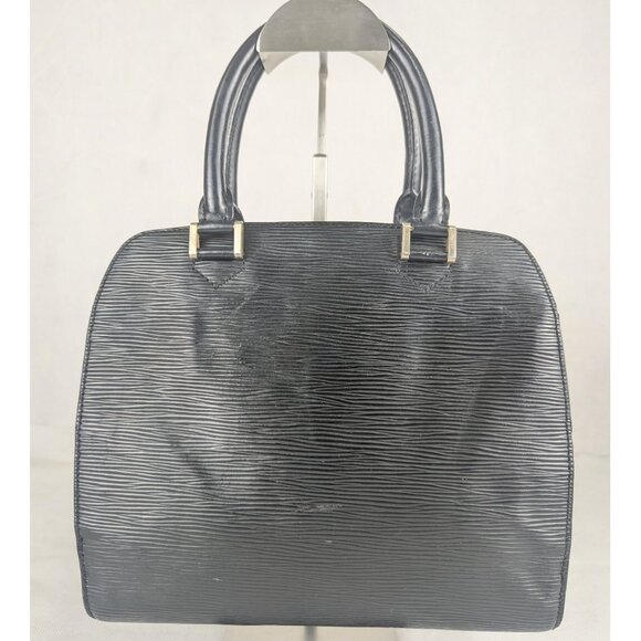 LOUIS VUITTON Paris Montaigne Epi Pont Neuf Leather Black Clutch Charm BAG - Picture 2 of 16